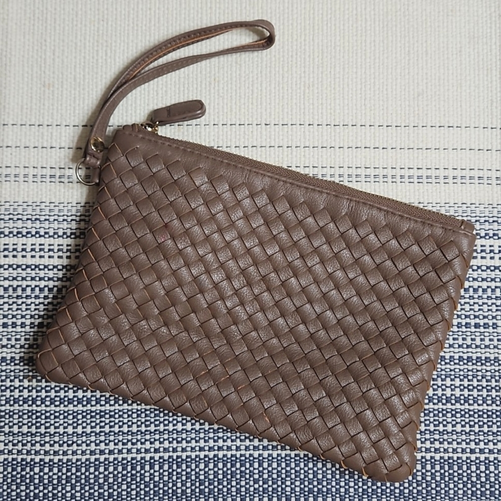 Under One Sky Woven Wristlet